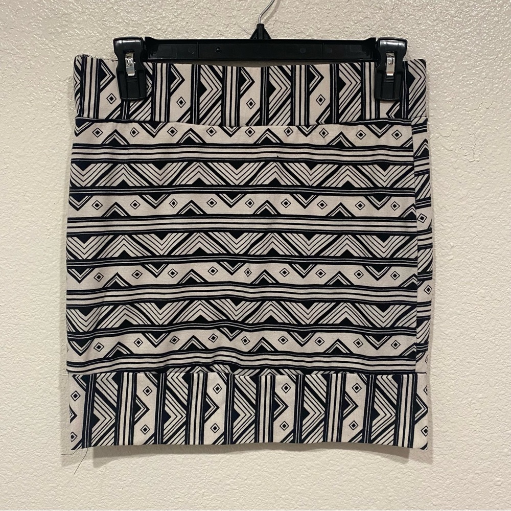 foreign exchange black & white tribal pencil mini skirt